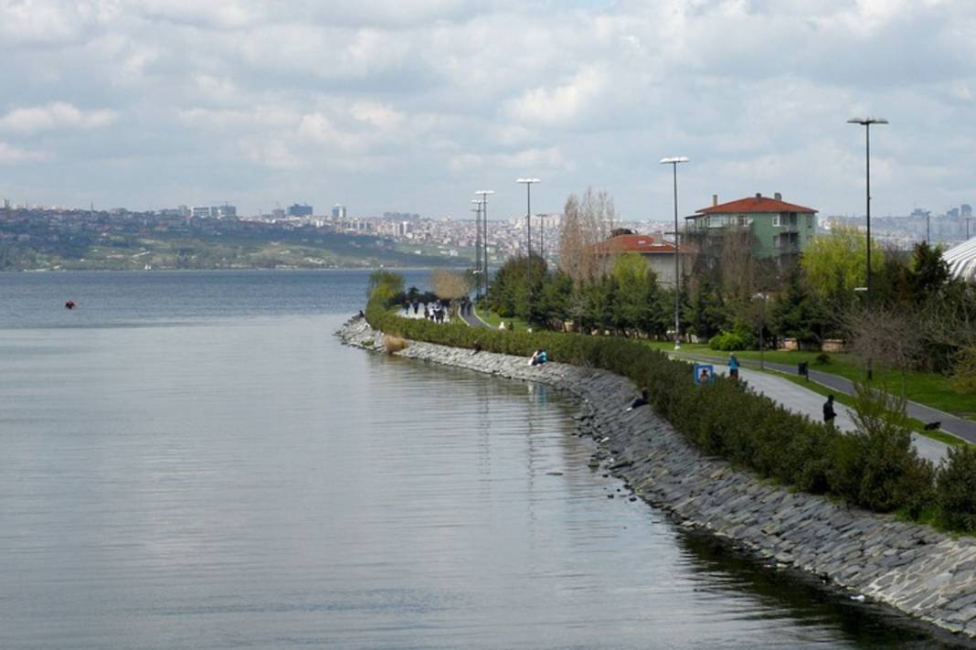 Küçükçekmece’nin ismindeki ‘Küçük’ ve ‘Çekmece’ nereden geliyor? 21